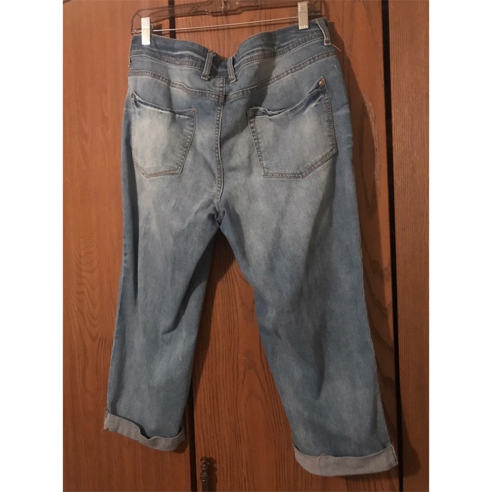 Blue Capris 👖 - Picture 2 of 2
